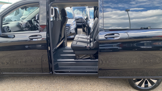 Mercedes-Benz Vito Tourer L3 Diesel Rwd 116 CDI Select 9-Seater 9G-Tronic - Image 15